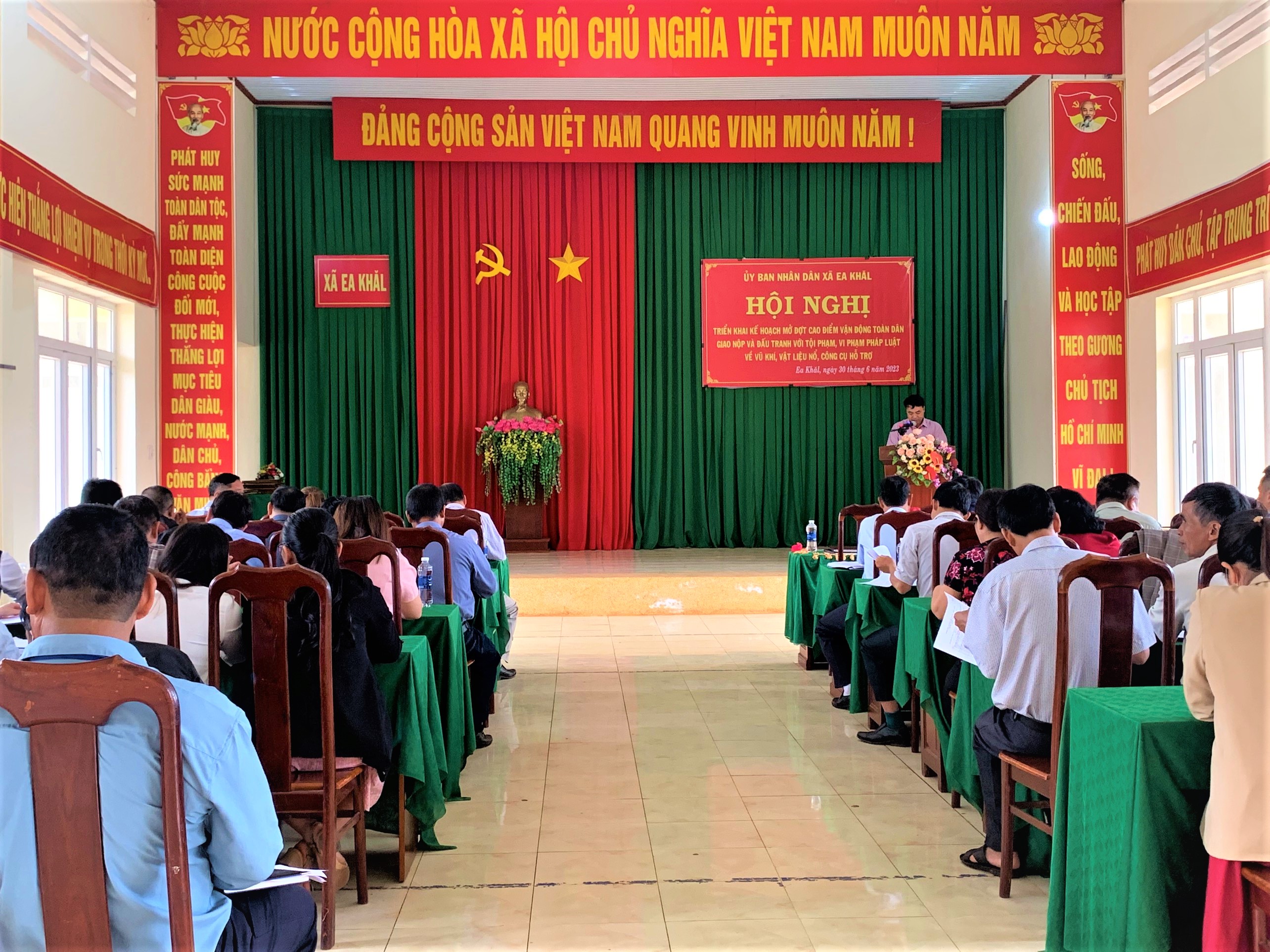 HÌNH CHUNG